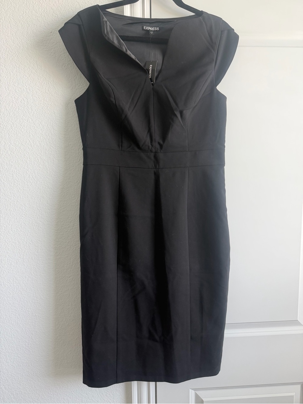Express Black Sleeve Midi Dress